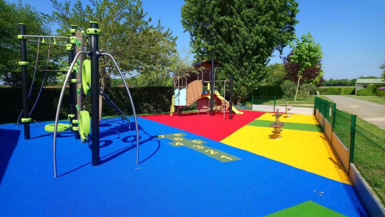 فندق Sonzayفي  Camping L'Arada Parc المظهر الخارجي الصورة